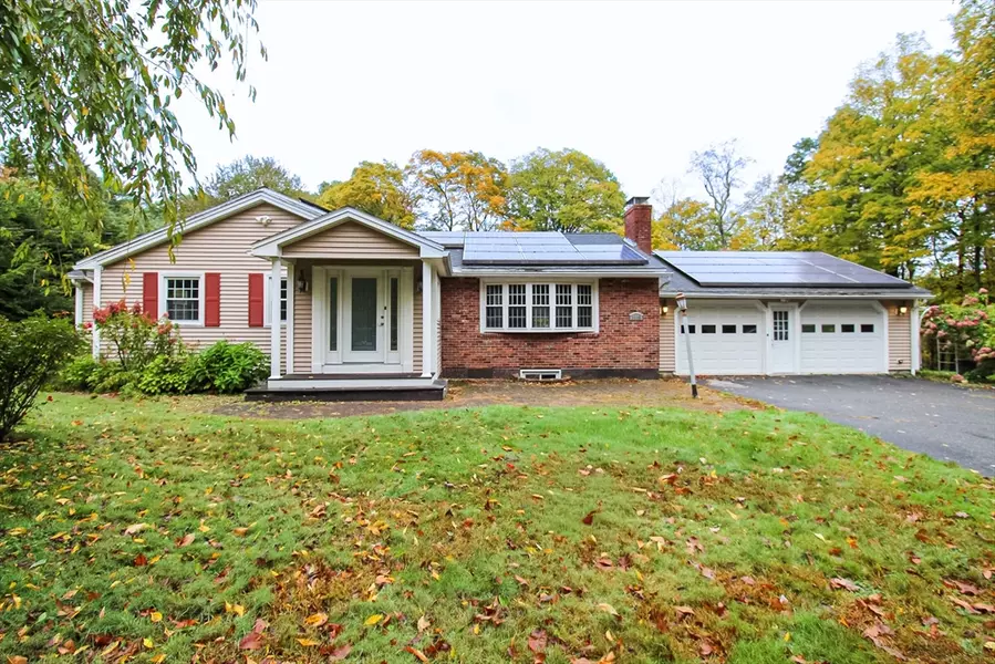 1116 George Hill Rd, Lancaster, MA 01523