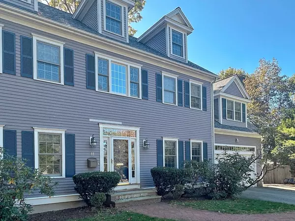 11 Oakland St, Lexington, MA 02420