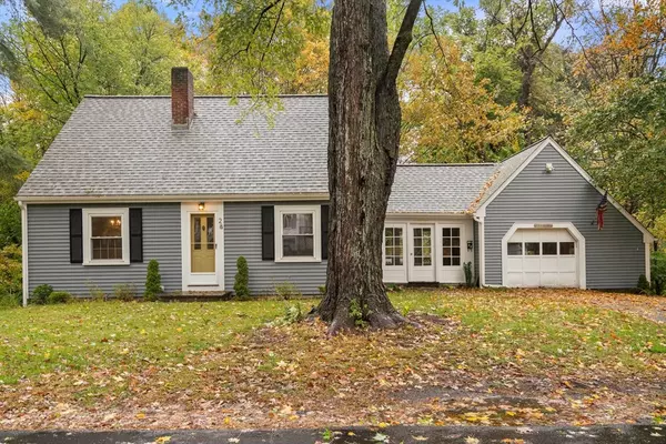 Medway, MA 02053,28 Wellington St
