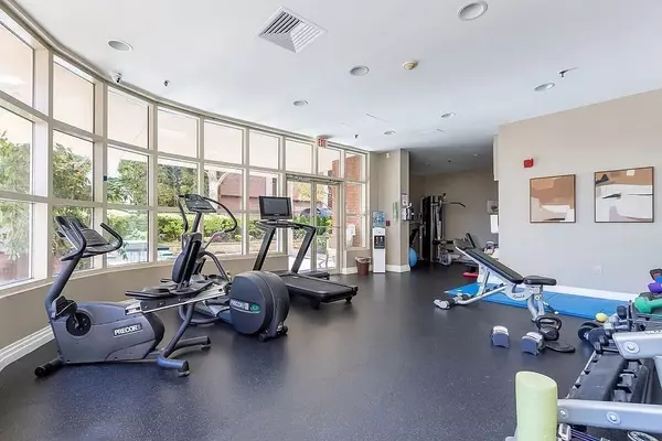 Brookline, MA 02446,20 Webster St #603