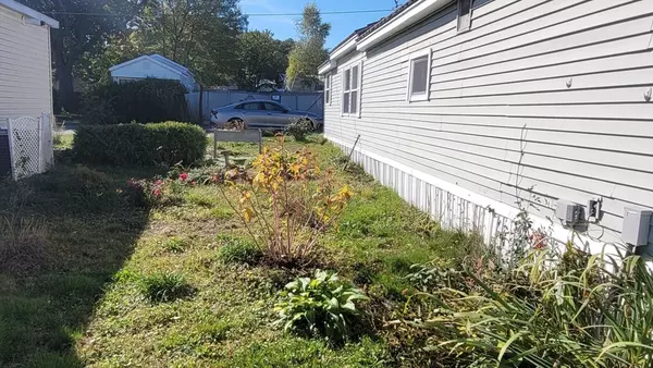 Peabody, MA 01960,286 Newbury #52