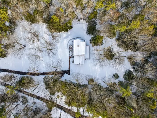 Hubbardston, MA 01452,75 Barre Rd