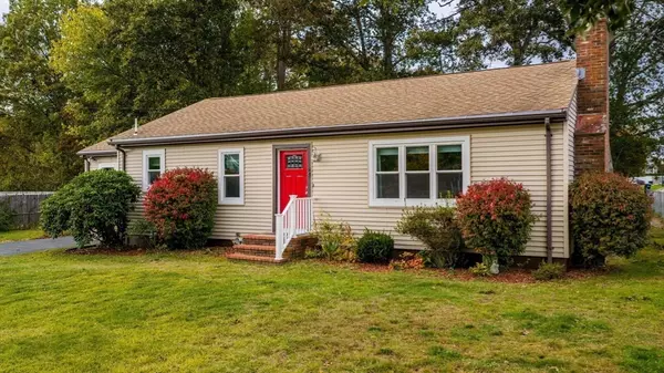 847 Terry Ln, New Bedford, MA 02745