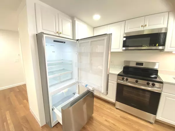 Melrose, MA 02176,197 W Wyoming #3