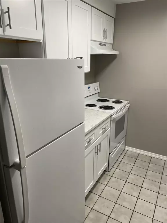 Bridgewater, MA 02324,180 Main Street #E-112