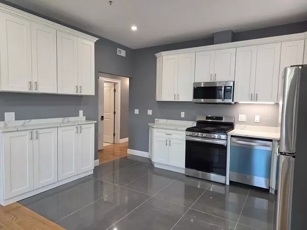 Cambridge, MA 02141,339 Cambridge Street #2