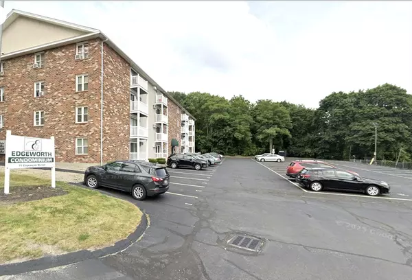 71 Edgeworth St #11, Worcester, MA 01605