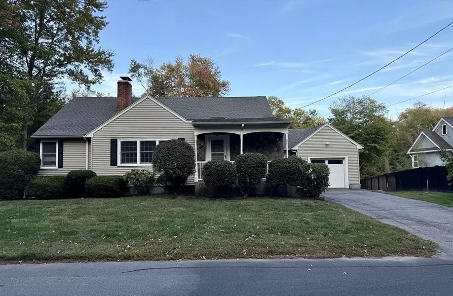3 Alaska Ave, Bedford, MA 01730