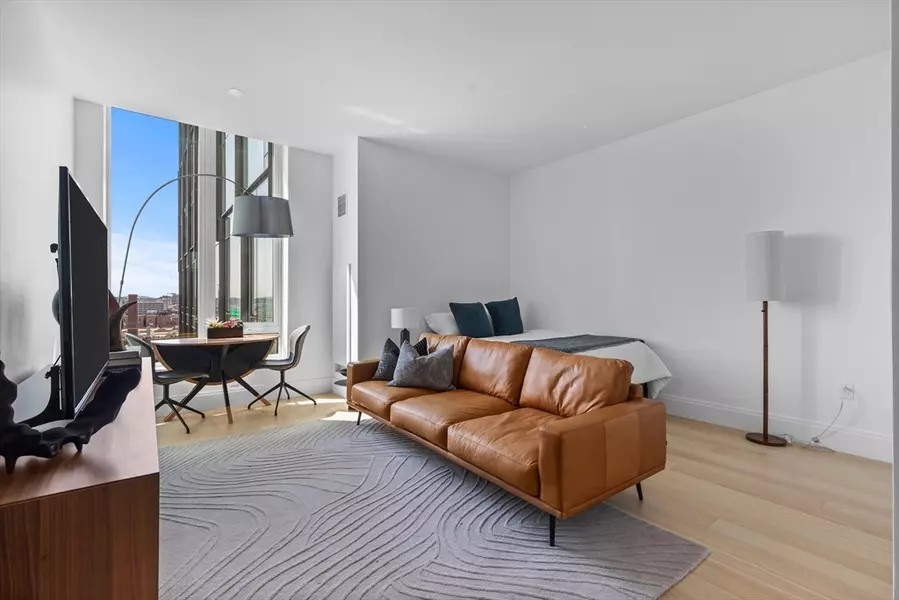 380 Harrison #1005, Boston, MA 02118