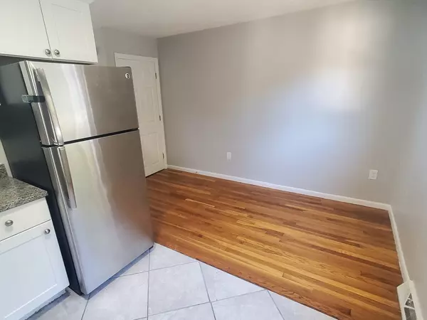 Holbrook, MA 02343,174 Pine Street #35