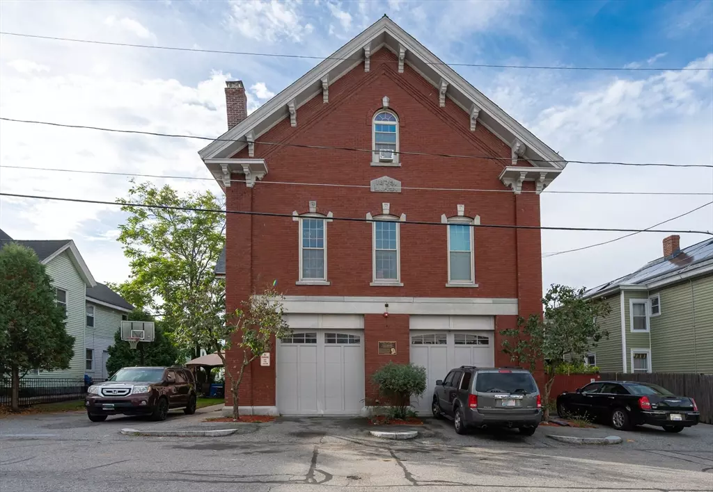 Lowell, MA 01850,27 Fourth St