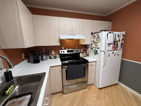 Plymouth, MA 02360,4 Marc Dr #4C7