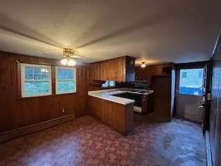 Taunton, MA 02718,11 Claire Ter
