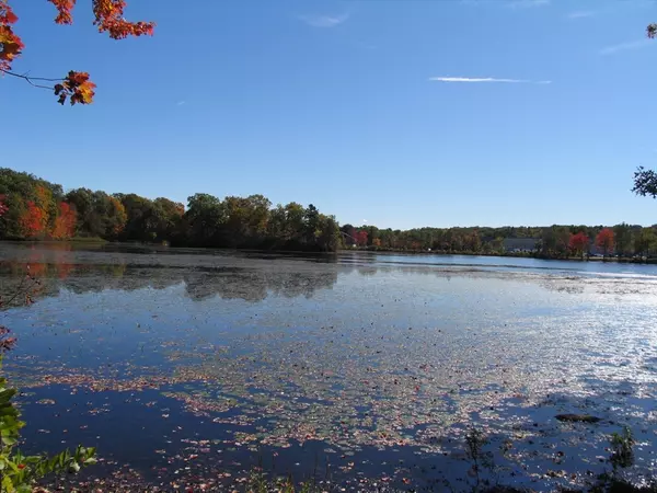 Northbridge, MA 01588,24 Crescent St #6