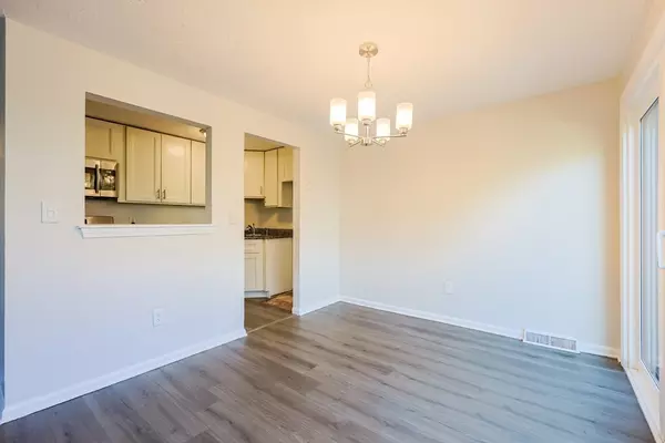 Ashland, MA 01721,63 Trailside Way #63