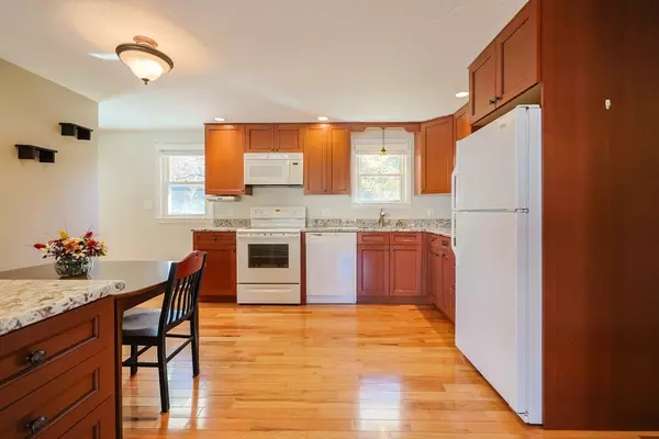 Grafton, MA 01519,7 Pleasant St