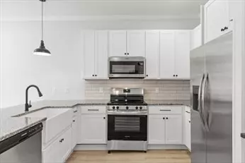 Clinton, MA 01510,843 Main Street #104