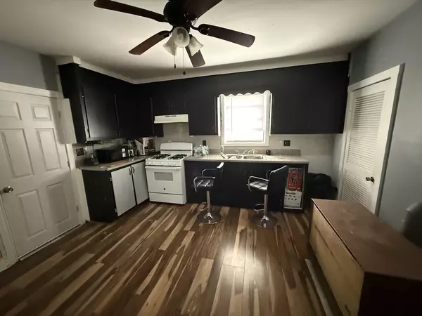 New Bedford, MA 02740,117 Austin St