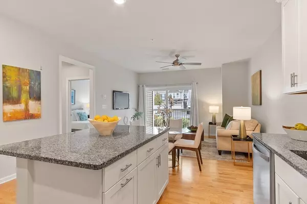 401 Emery Ln #104, Sudbury, MA 01776