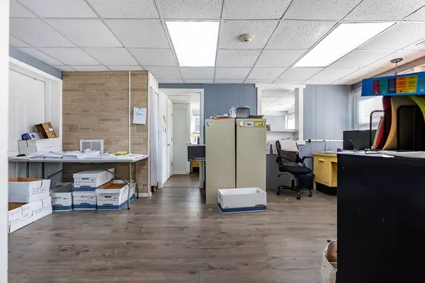 Cumberland, RI 02864,2352 Mendon Rd