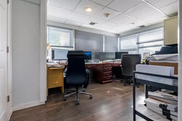 Cumberland, RI 02864,2352 Mendon Rd