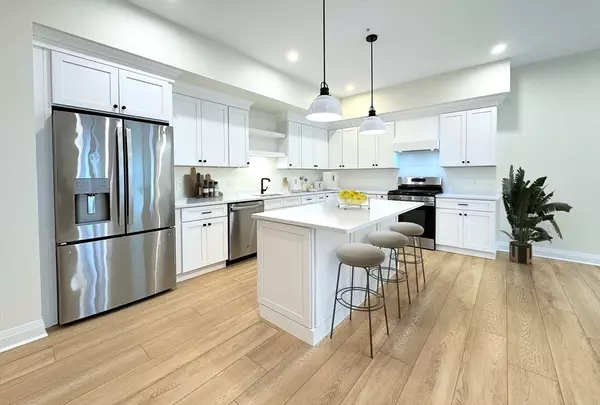 Franklin, MA 02038,90 E Central St #105