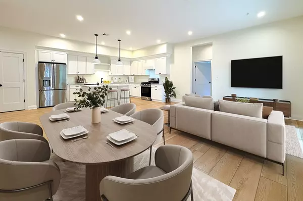 Franklin, MA 02038,90 E Central St #105