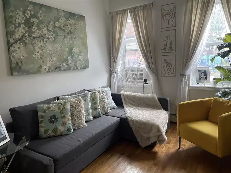 105 Shurtleff #1, Chelsea, MA 02150