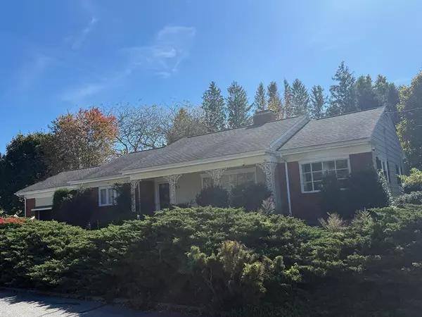Dartmouth, MA 02747,24 Wayne Memorial Dr