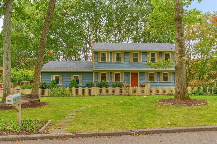 119 Gregory Dr, Seekonk, MA 02771