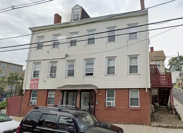 Chelsea, MA 02128,102 Beacon St #2B