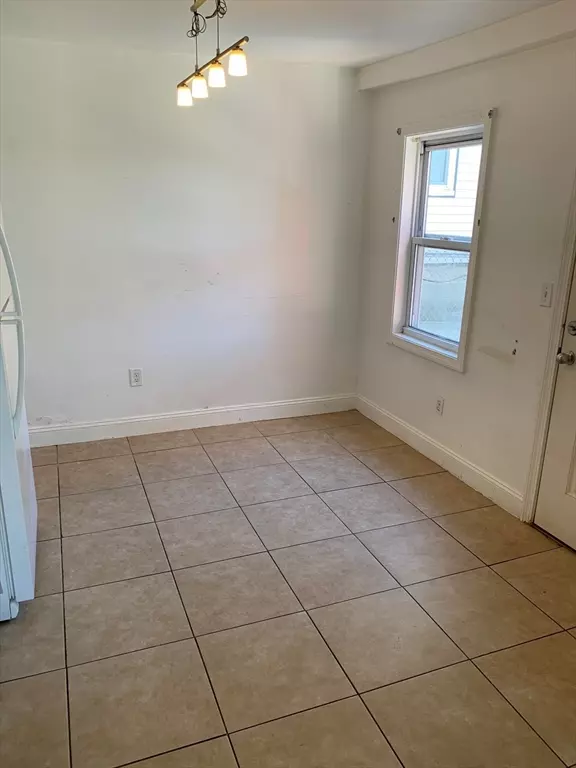 Chelsea, MA 02128,102 Beacon St #2B