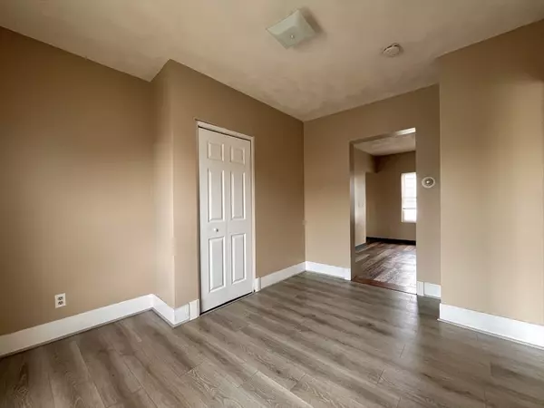 Everett, MA 02149,25 Oakland Ave #3R