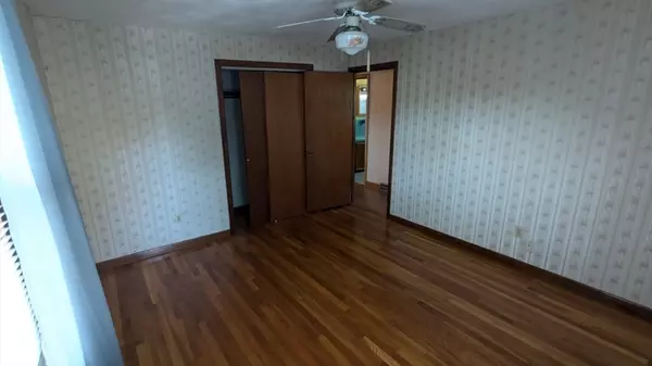 Warwick, RI 02888,80 Hollywood Ave