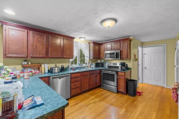 Middleboro, MA 02346,77 Millstone Ln