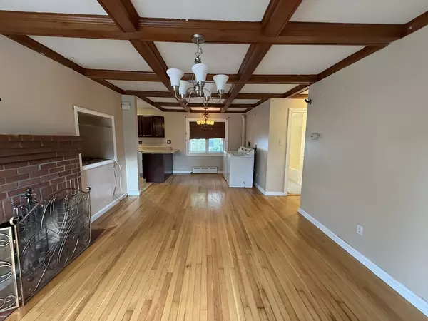 Methuen, MA 01844,4 Junior Ave