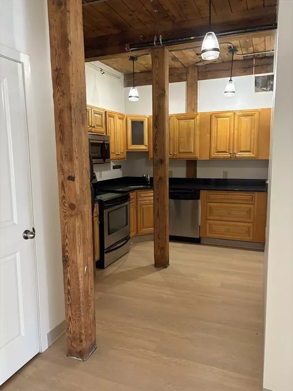 Whitman, MA 02382,7 Marble St. #206E