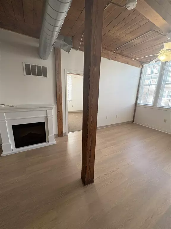 Whitman, MA 02382,7 Marble St. #206E