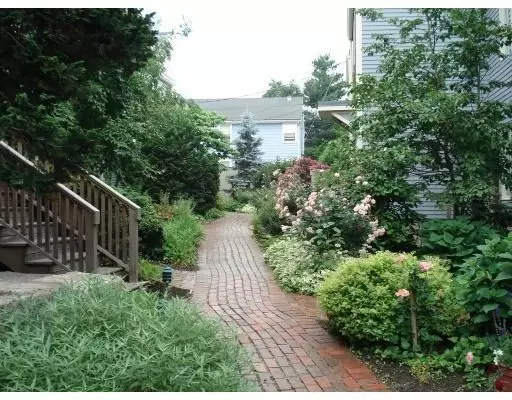 43 Fresh Pond Place #43, Cambridge, MA 02138