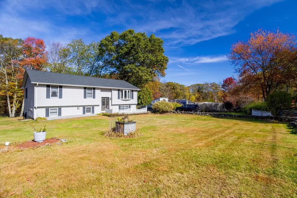 Palmer, MA 01069,378 Rondeau Street