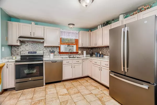 Palmer, MA 01069,378 Rondeau Street