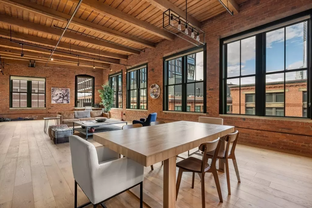 Boston, MA 02210,49 Melcher St #502