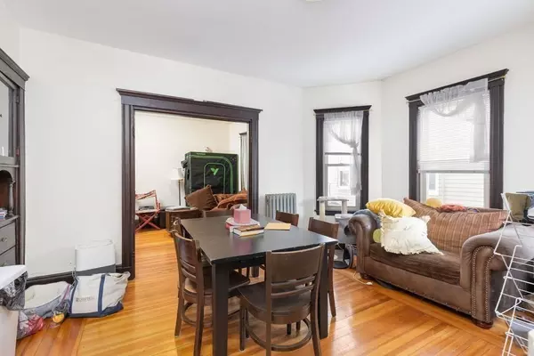 Somerville, MA 02144,34 Belknap St