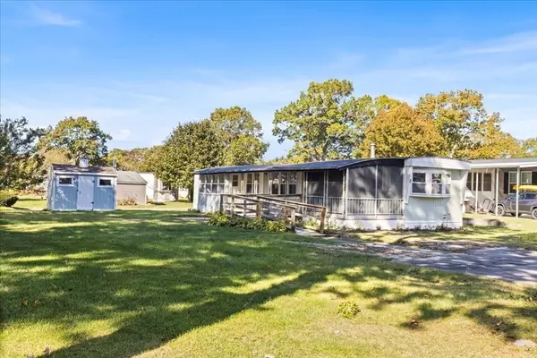 2 Candlelight Drive, Plymouth, MA 02360