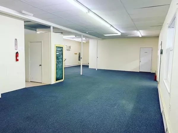 Littleton, MA 01460,676 Great Rd