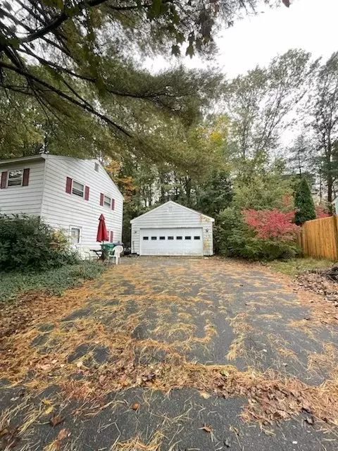 Burlington, MA 01803,251 Winn St