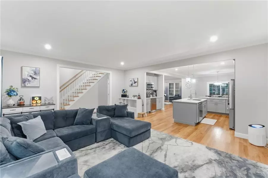 1504 Hunting Hill Dr #1504, Cumberland, RI 02864