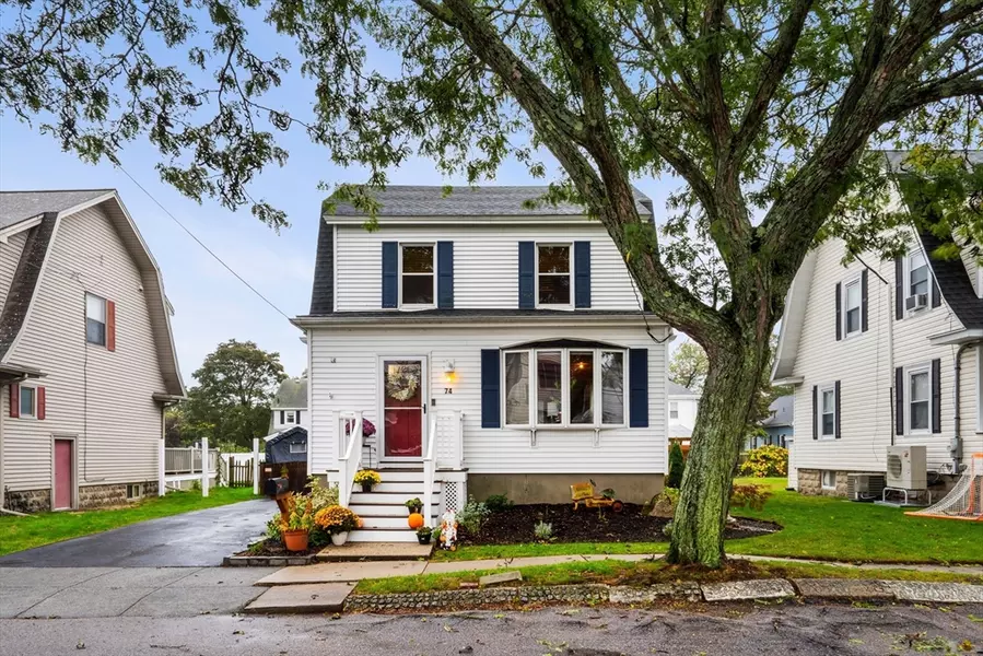 74 Fairview Ave, Peabody, MA 01960