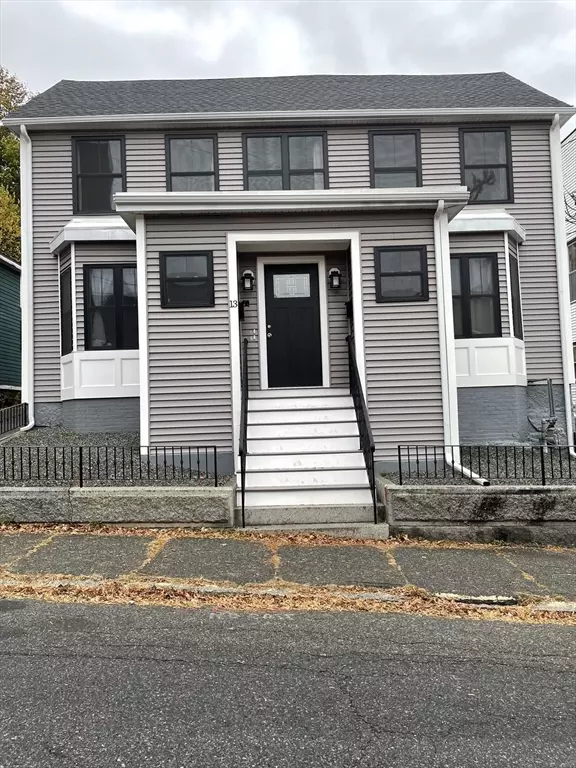 13 High St #2, Amesbury, MA 01913