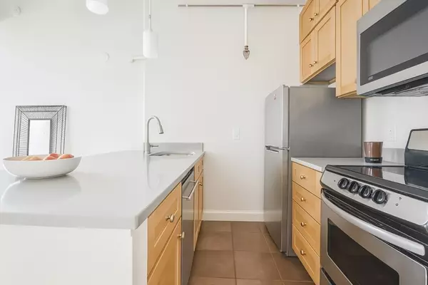 Boston, MA 02115,12 Stoneholm #423